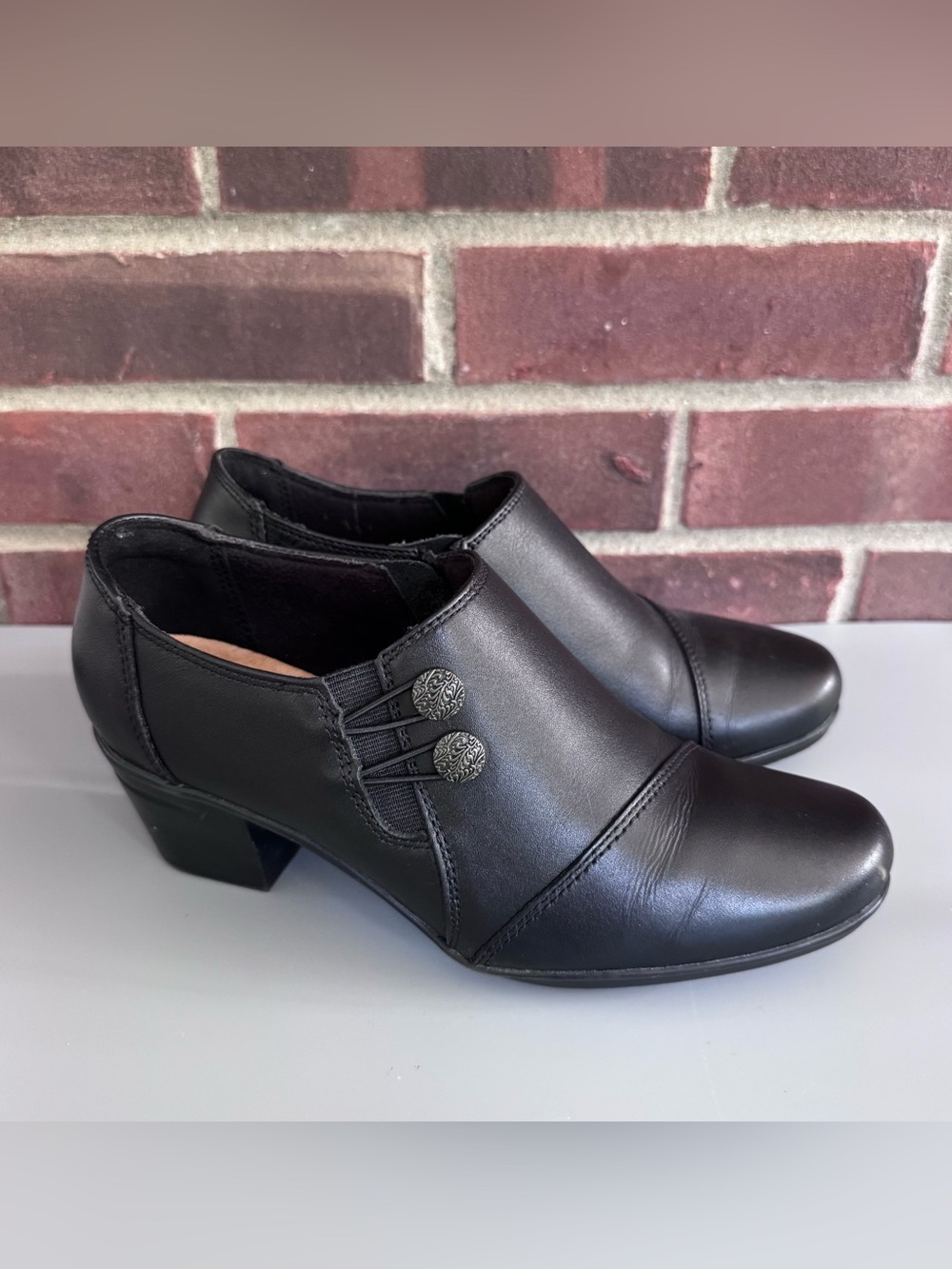 Clarks Collection Women US 7.5 W Black Leather Shooties Comfort Block Heel Shoes